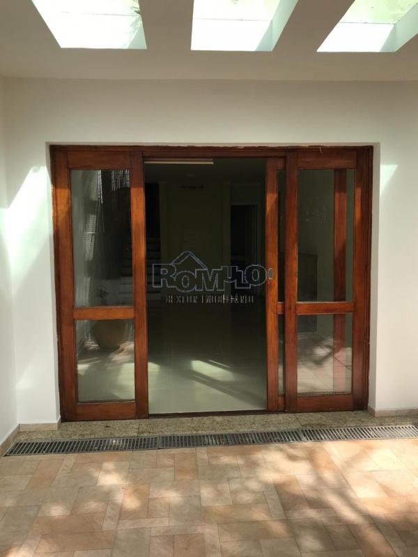 Sobrado de 257m²-3 dorm - 2 suítes - 2 vagas