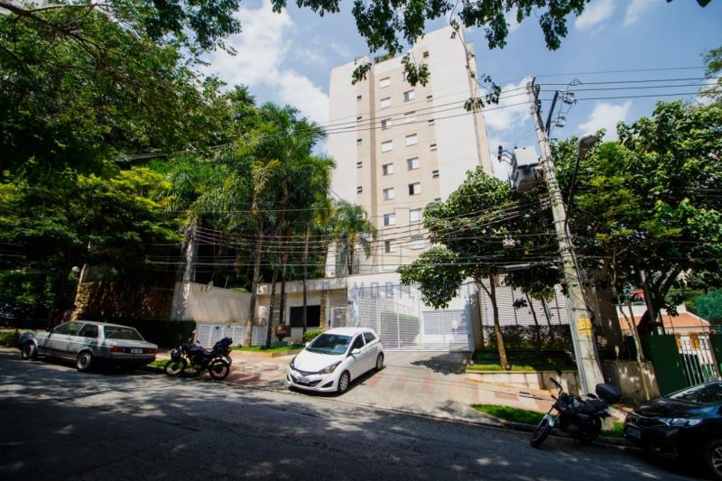 Apto 72m² - REFORMADO-2 dorm-1suíte-2vagas