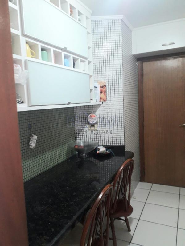 Apartamento 160² 3 dormitórios com suítes