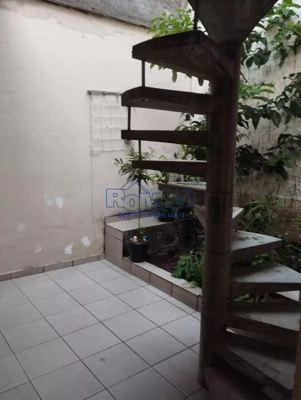 Sobrado 3 dormitórios/ Suíte Em Charmosa Rua Bairro 