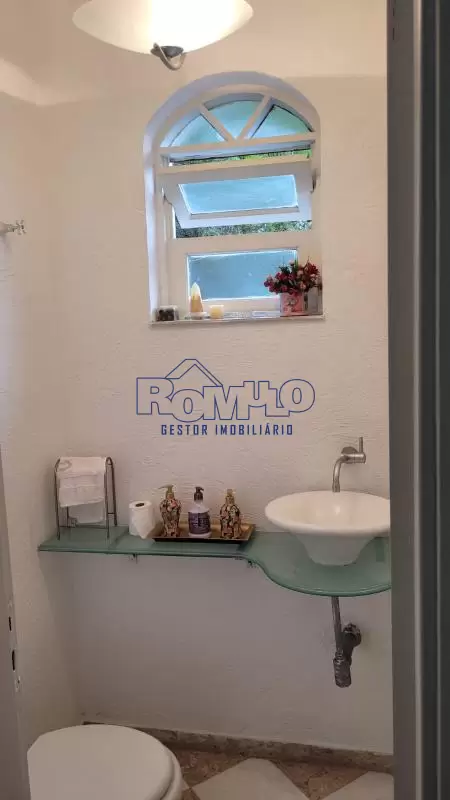 CASA TERREA 215M² 3 DORM. 2VAGAS