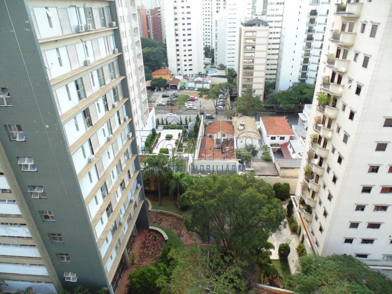 Apto 3 suítes, 3 vagas, 212 m² - Moema