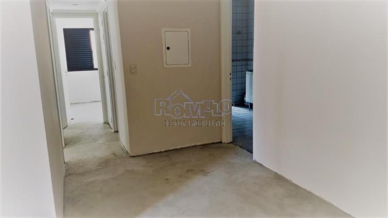 Apto 70m² - 3 dorm - 1 Suíte - 2 vagas - Vila Indi