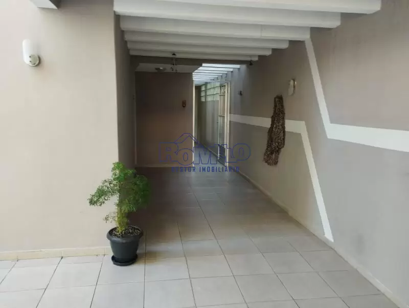 Sobrado 3 dormitórios/ Suíte Em Charmosa Rua Bairro 