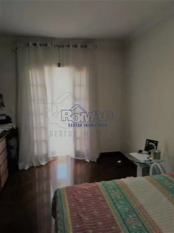 Sobrado 253m² - 3 dorm. PQ Monte Alegre