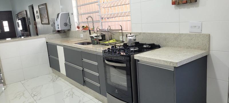 Casa 120m² 2 Dormitórios, 1 suíte 2 vagas 